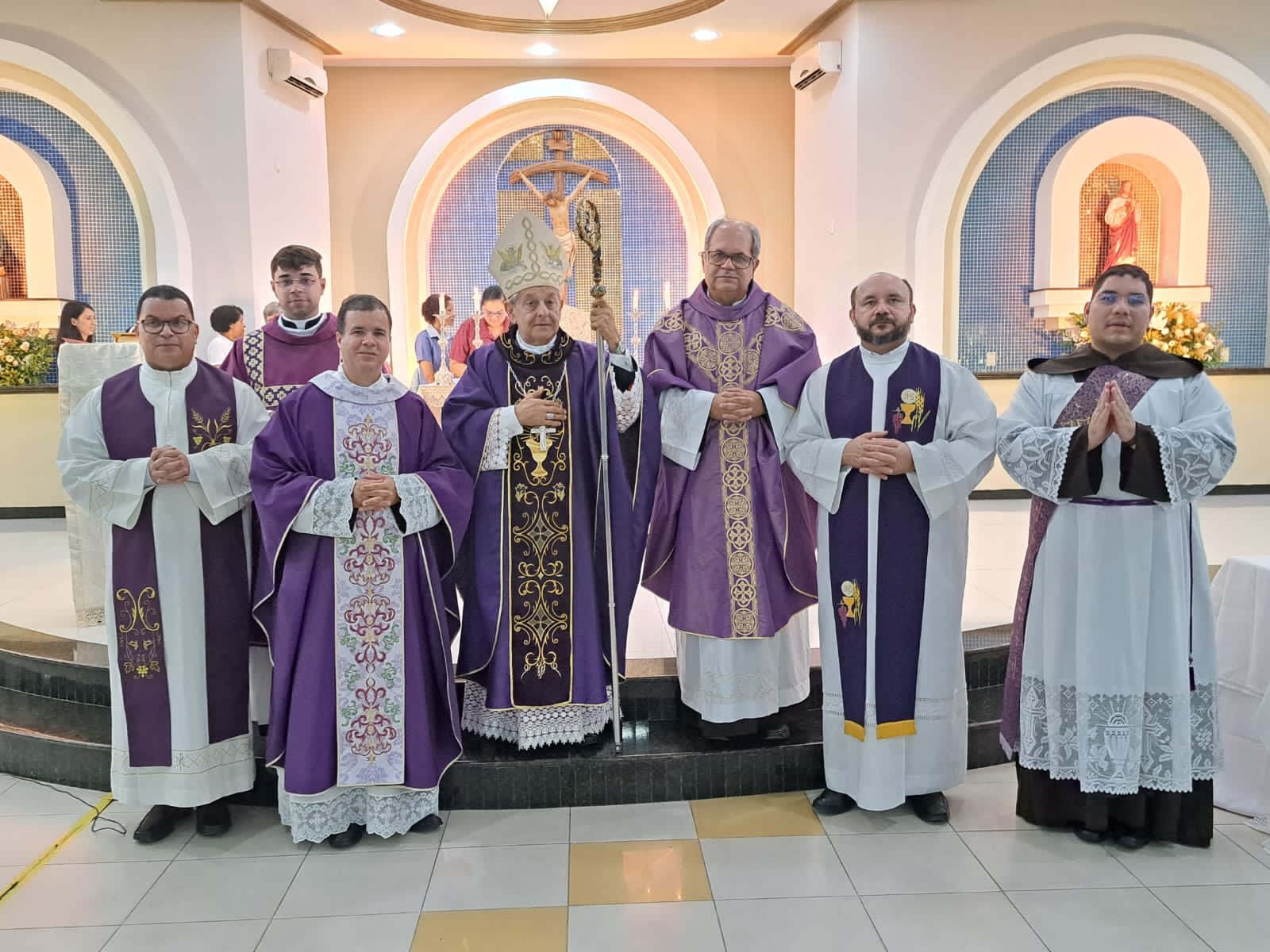 Paróquia de Nossa Senhora Aparecida acolhe novo pároco e vigário